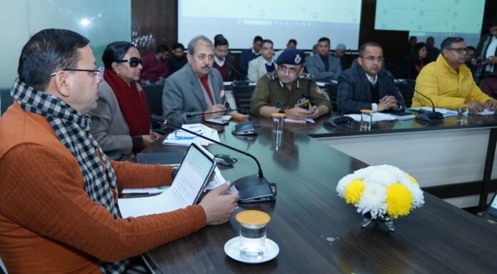Uttarakhand:-मुख्यमंत्री पुष्कर धामी ने की सीएम हेल्पलाइन 1905 समीक्षा,अधिकारियों निर्देश-शीर्ष प्राथमिकता हो जनता की शिकायतों का समाधान