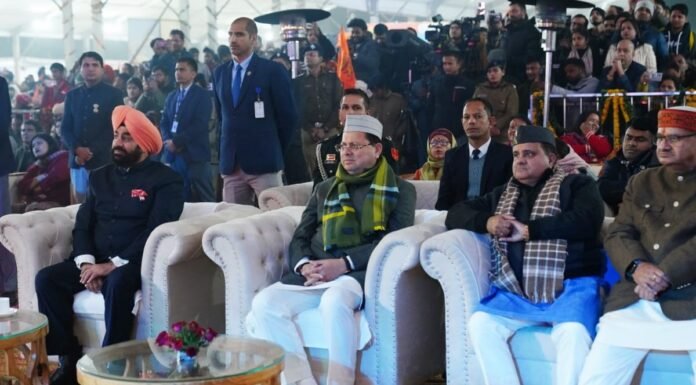 Dehradun:-‘राम राग’ एक संध्या राम के नाम भजन संध्या में शामिल हुए राज्यपाल एवं सीएम धामी,गायकों को किया सम्मानित