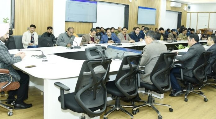 Dehradun:-मुख्य सचिव ने की मिसिंग लिंक से पोषित विभिन्न योजनाओं की प्रगति की समीक्षा