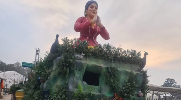 Republic Day:-गणतंत्र दिवस परेड,देहरादून में सूचना विभाग की झांकी को मिला प्रथम पुरस्कार