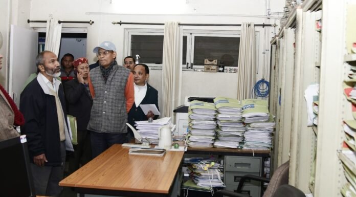 Uttarakhand:-अपर मुख्य सचिव ने किया सचिवालय में मुख्यमंत्री अनुभागों का औचक निरीक्षण,15 फरवरी तक सभी व्यवस्थाओं को दुरुस्त करने के दिए निर्देश