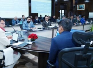 Uttarakhand:-सीएम पुष्कर धामी ने की बाह्य सहायतित परियोजनाओं की समीक्षा, अधिकारियों को दिए निर्देश,राज्य में संचालित बाह्य सहायतित परियोजनाओं के क्रियान्वयन में लाएं तेजी