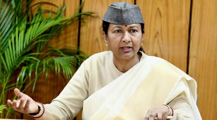 Uttarakhand:-मुख्य सचिव ने राज्य में निर्माणाधीन मेडिकल कॉलेजों एवं अस्पतालों के साथ ही उनमें डॉक्टर्स,नर्सिंग ऑफिसर्स,पैरामेडिकल एण्ड एन्सिलरी स्टाफ के पद सृजन आदि की प्रक्रिया भी साथ-साथ संचालित करने की दी हिदायत