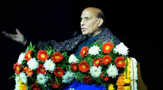 Dehradun:-रक्षा मंत्री राजनाथ सिंह एवं सीएम धामी ने द टोंस ब्रिज स्कूल में देश के प्रथम सीडीएस जनरल बिपिन रावत की प्रतिमा का किया अनावरण