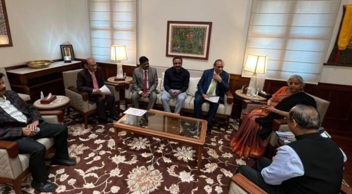 Budget 2024:-वित्तमंत्री सीतारमण और वित्त राज्य मंत्री पंकज चौधरी से फेम के प्रतिनिधिमंडल ने की भेंट,अंतरिम बजट पर दी बधाई,व्यापारियों को जीएसटी से संबंधित हो रही परेशानियों से कराया अवगत