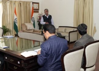 Uttarakhand:-जीबी पंत कृषि एवं प्रौद्योगिक विश्वविद्यालय के कुलपति प्रो.मनमोहन चौहान ने राज्यपाल को दिया विश्वविद्यालय की प्रगति एवं कार्य योजना का प्रस्तुतीकरण