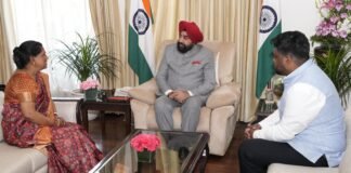 Dehradun:-ग्राम झाझरा की प्रधान पिंकी देवी ने की राज्यपाल गुरमीत सिंह से मुलाकात,गांव में चल रहे विकास कार्यों की दी जानकारी