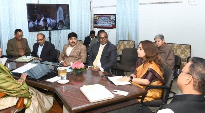 Uttarakhand:-मुख्य सचिव ने कृषि एवं उद्यान विभाग को मंडुआ,झंगोरा एवं चौलाई के बड़े स्तर पर उत्पादन को बढ़ावा देने के दिए निर्देश