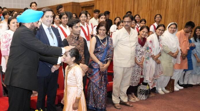 Uttarakhand:-राज्यपाल लेफ्टिनेंट जनरल गुरमीत सिंह ने आईआईएमयूएन द्वारा राजभवन में आयोजित कार्यक्रम में किया प्रतिभाग