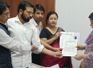 Lok Sabha Election:-कांग्रेस प्रतिनिधिमंडल ने संयुक्त निर्वाचन अधिकारी से की मुलाकात,भाजपा नेताओं पर और प्रत्याशियों द्वारा आदर्श चुनाव आचार सहिता का उलंघन की लिखित शिकायत