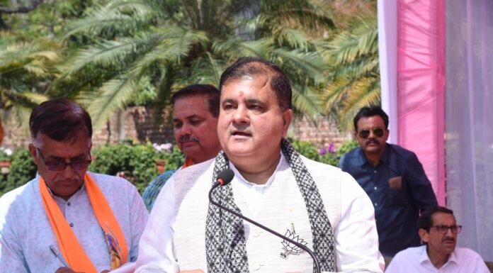 Uttarakhand:-सुप्रीम कोर्ट ने ईवीएम को वीवीपीओटी के 100 फीसदी मिलान की मांग को किया खारिज,भाजपा ने कहा-कोर्ट का निर्णय,बूथ लूटने वालों की मंशा पर आखिरी कील