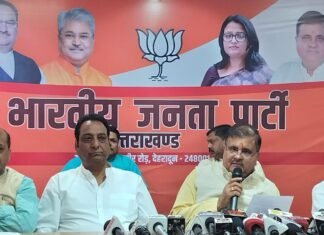 Muslims Reservation:-कर्नाटक में ओबीसी आरक्षण पर भाजपा का कांग्रेस पर हमला कहा-ओबीसी आरक्षण पर डाका डालकर मुस्लिमों को देने की नीति