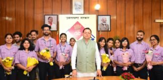 Uttarakhand:-मुख्यमंत्री पुष्कर सिंह धामी से जापान में केयर गिवर जॉब रोल के लिए चयनित युवाओं ने की भेंट