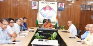 Uttarakhand:-मुख्य सचिव ने सड़क एवं आवासों की सुरक्षा के मामले को गम्भीरता से लेते हुए,आरवीएनएल को अस्थायी व्यवस्था के रूप में चंद्रभागा नदी के चैनलाइजेशन की सहमति देते हुए,त्वरित कार्यवाही के दिए निर्देश