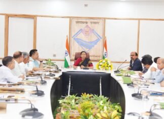 Chardham Yatra 2024:-मंदिर से 200 मीटर तक मोबाइल प्रतिबंधित,फेक न्यूज या विडियो बनाने वालों के खिलाफ कठोर वैधानिक कार्यवाही के निर्देश