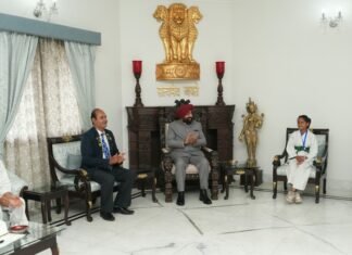 Uttarakhand:-राज्यपाल से इंटरनेशनल शीतो-रियु कराटे ऑर्गनाइजेशन ऑफ़ इंडिया के टीम कोच व जूनियर खिलाड़ियों ने की मुलाकात