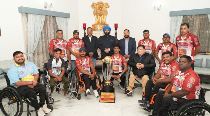 Uttarakhand:-राज्यपाल से उत्तराखण्ड व्हीलचेयर क्रिकेट टीम के खिलाड़ियों ने की मुलाकात