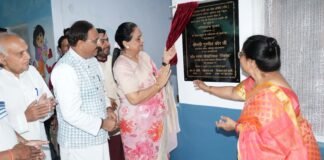 Uttarakhand:-प्रथम महिला गुरमीत कौर ने श्री नित्यानंद जन सेवा समिति आर्य समाज मंदिर स्कूल के नवीनीकरण के कार्य सृजन के तीसरे संस्करण का किया उद्घाटन