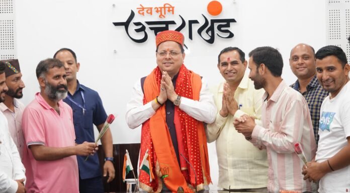 Uttarakhand:-महासू मंदिर,हनोल के मास्टर प्लान को मंजूरी प्रदान करने पर क्षेत्रीय निवासियों ने सीएम धामी से भेंट कर जताया आभार