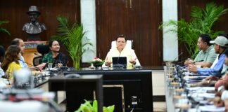 Uttarakhand:-मुख्यमंत्री ने की सी.एम.हेल्पलाइन 1905 की समीक्षा,अधिकारियों को जन समस्याओं के त्वरित समाधान के दिए निर्देश