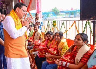 Kanwar Yatra 2024:-मुख्यमंत्री पुष्कर धामी ने हरिद्वार में शिवभक्त कांवड़ियों के चरण धोकर किया स्वागत