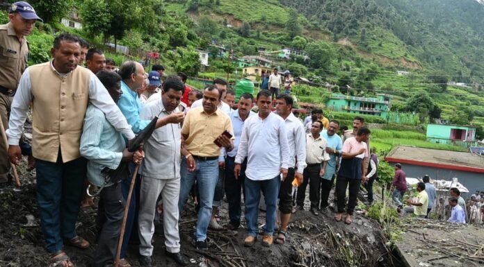 Tehri:-बाल गंगा एवं बूढ़ाकेदार क्षेत्र में भूस्खलन प्रभावित क्षेत्र में बचाव एवं राहत कार्य संचालित करने के सीएम धामी ने अधिकारियों को दिए निर्देश