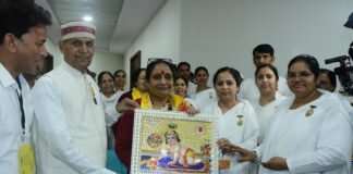 Chamoli:-भराड़ीसैंण गैरसैंण में विधानसभा अध्यक्ष ऋतु खण्डूड़ी भूषण की पहल पर ब्रह्माकुमारी बहनों ने विधायकों को रक्षा सूत्र बांधे