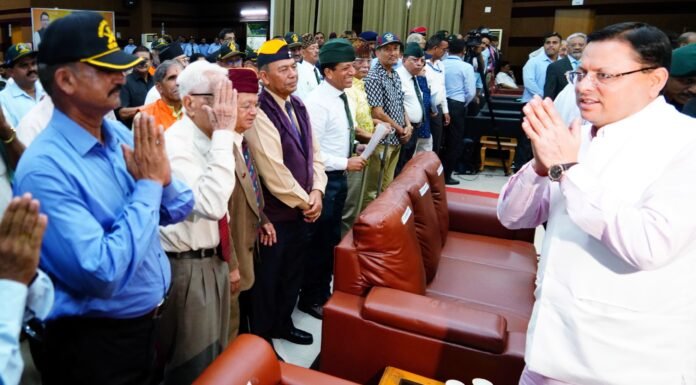 Uttarakhand:-सीएम धामी ने देहरादून में पूर्व सैनिक संगठन द्वारा आयोजित आभार एवं संवाद कार्यक्रम में किया प्रतिभाग