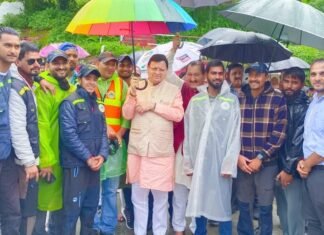Kedarnath Cloudburst:-सीएम धामी ने किया अतिवृष्टि से प्रभावित क्षेत्रों का निरीक्षण,केदारनाथ के लिए हेली सेवा से यात्रा पर टिकटों में 25 फीसदी छूट देगी राज्य सरकार