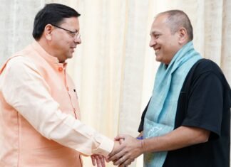 Dehradun:-हिन्दी फ़िल्मों के सुप्रसिद्ध फ़िल्म निर्माता-निर्देशक विपुल अमृतलाल शाह ने सीएम धामी से की भेंट