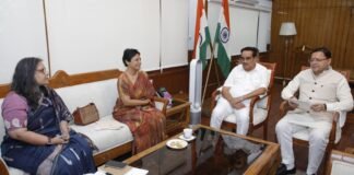 New Delhi:-मुख्यमंत्री पुष्कर धामी ने की केन्द्रीय जल शक्ति मंत्री से की भेंट,राज्य की लंबित जल विद्युत परियोजनाओं के संबंध में की चर्चा