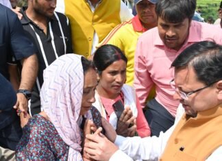 Tehri:-आपदा प्रभावित क्षेत्र में चल रहे राहत एवं बचाव कार्यों का सीएम धामी ने किया स्थलीय निरीक्षण,पीड़ितों को हर संभव मदद का दिलाया भरोसा