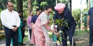 Uttarakhand:-राज्यपाल ने राजभवन परिसर में ‘एक पेड़ मां के नाम’ अभियान के अंतर्गत पौधारोपण कर,पर्यावरण संरक्षण और हरियाली को बढ़ावा देने का लिया संकल्प