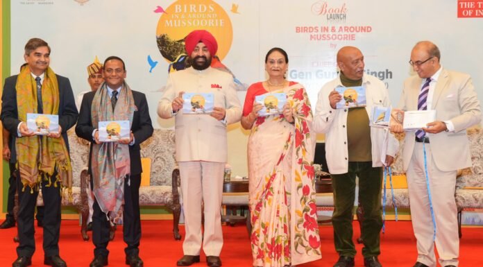 Mussoorie:-विश्व पर्यटन दिवस पर राज्यपाल ने ‘बर्डस इन एंड अराउंड मसूरी’ पुस्तक का किया विमोचन