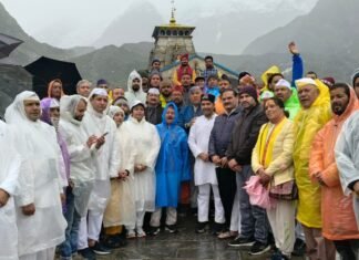 Uttarakhand:-कांग्रेस की केदारनाथ धाम प्रतिष्ठा रक्षा यात्रा का धाम में पहुंच पूजा-अर्चना और जलाभिषेक के साथ सामापन