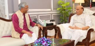 New Delhi:-हरिद्वार सांसद एवं पूर्व सीएम त्रिवेन्द्र रावत ने केंद्रीय रक्षा मंत्री से की शिष्टाचार भेंट