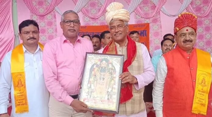 Haridwar:-सांसद त्रिवेंद रावत ने कहा-भगवान विश्वकर्मा जयंती देश के शिल्पकारों,उद्यमियों तथा कर्मकारों के प्रति सम्मान व्यक्त करने का पर्व