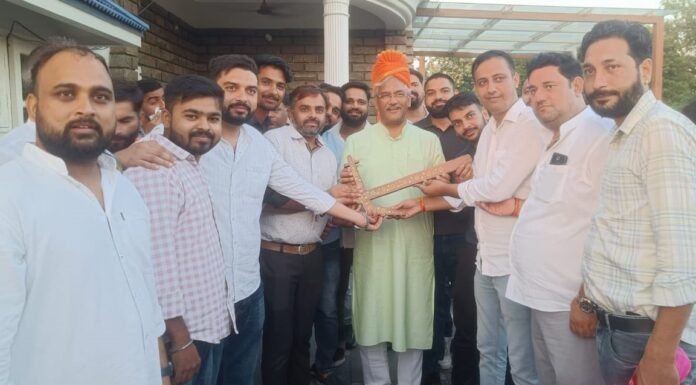 Uttarakhand:-उत्तर प्रदेश सरकार में इकबालपुर नांगल नहर परियोजना का प्रस्ताव रखने पर किसानों ने किया सांसद त्रिवेंद्र रावत का धन्यावद