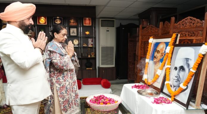 Uttarakhand:-राज्यपाल ने राष्ट्रपिता महात्मा गांधी एवं पूर्व प्रधानमंत्री स्व.लाल बहादुर शास्त्री की जयंती की पर दी श्रद्धांजलि