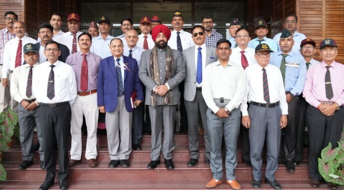 Uttarakhand:-राज्यपाल ने पूर्व सैनिकों से मुलाकात कर उनके कल्याण से जुड़े विभिन्न मुद्दों पर की चर्चा