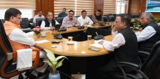 Almora Bus Accident:-अल्मोड़ा जिले में हुई बस दुर्घटना के शोक में 8 नवम्बर को आयोजित होने वाले राज्य स्थापना दिवस से संबन्धित सांस्कृतिक कार्यक्रम निरस्त