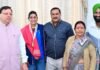 Uttarakhand:-एशियाई चैंपियंस ट्रॉफी विजेता महिला हॉकी टीम की सदस्य मनीषा चौहान ने सीएम धामी से की शिष्टाचार भेंट