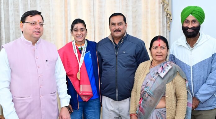 Uttarakhand:-एशियाई चैंपियंस ट्रॉफी विजेता महिला हॉकी टीम की सदस्य मनीषा चौहान ने सीएम धामी से की शिष्टाचार भेंट