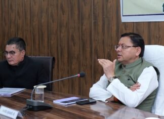 Uttarkashi:-एक दिवसीय भ्रमण पर उत्तरकाशी पहुंचे सीएम धामी कहा-तेजी से विकास और जनता की बेहतरी के लिए राज्य सरकार ने शुरू की हैं अनेक गेम चेंजर योजनाए