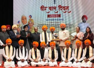 Uttarakhand:-राजभवन में आयोजित हुआ वीर बाल दिवस कार्यक्रम,राज्यपाल ने कहा-वीर साहिबजादों के त्याग,बलिदान,साहस को याद करने का दिन है वीर बाल दिवस