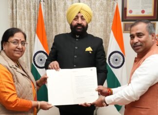 Dehradun:-उत्तराखण्ड की पूर्व राज्यपाल एवं उत्तर प्रदेश सरकार में कैबिनेट मंत्री बेबी रानी मौर्य ने राज्यपाल से की शिष्टाचार भेंट,सीएम धामी को दिया महाकुंभ मेले का निमंत्रण