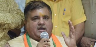 Parliament Winter Session:-लोकसभा में कांग्रेस का हंगामा,राज्यसभा सांसद महेंद्र भट्ट का बयान कहा-सोनिया-राहुल गांधी ने विदेशी इशारे पर देश विरोध की हदें की पार