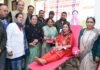 Dehradun:-स्वर्गीय हरबंस कपूर मेमोरियल ट्रस्ट द्वारा आयोजित रक्तदान शिविर में शामिल हुई विधानसभा अध्यक्ष ऋतु खण्डूडी भूषण