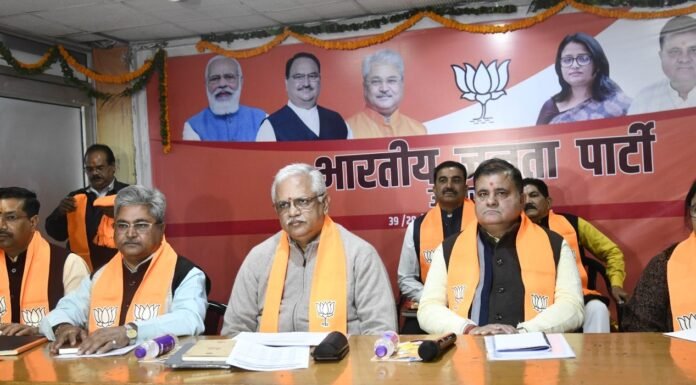 Uttarakhand:-भाजपा राष्ट्रीय महामंत्री संगठन बी एल संतोष का देहरादून दौरा,निकाय चुनाव को लेकर टटोली भाजपा संगठन की नब्ज,केदारनाथ उप चुनाव में मिली जीत के लिए कार्यकर्ताओं की थपथपाई पीठ