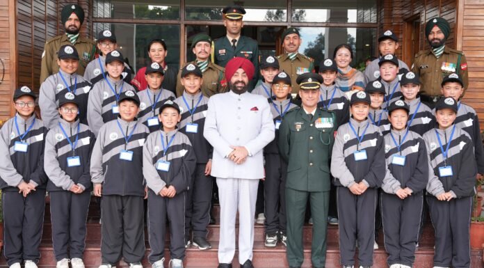 Uttarakhand:-‘राष्ट्रीय एकता यात्रा’ पर आए केंद्र शासित प्रदेश,लद्दाख के चांगथांग क्षेत्र के छात्र-छात्राओं ने राज्यपाल से की भेंट